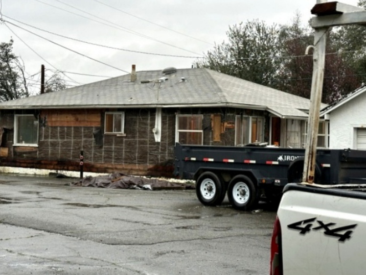 Siding removal and repair at Lowden Lane remodel